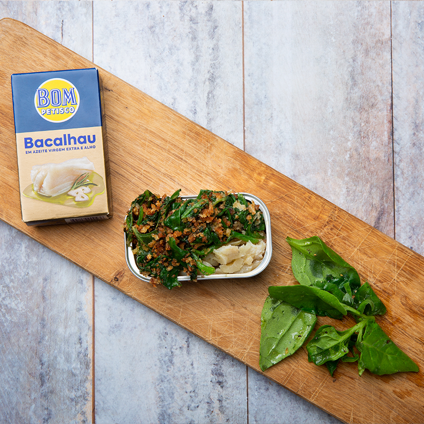 Bacalhau (tursk) ekstra neitsioliiviõlis ja küüslaugus